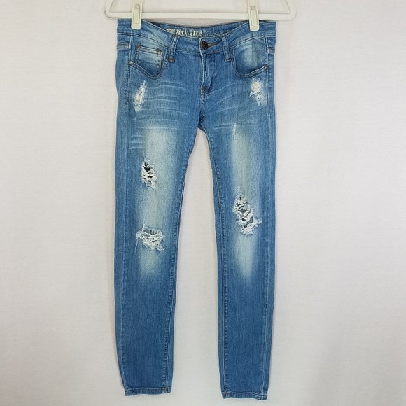 Machine Denim - Machine size 28 distressed/destroyed jeans